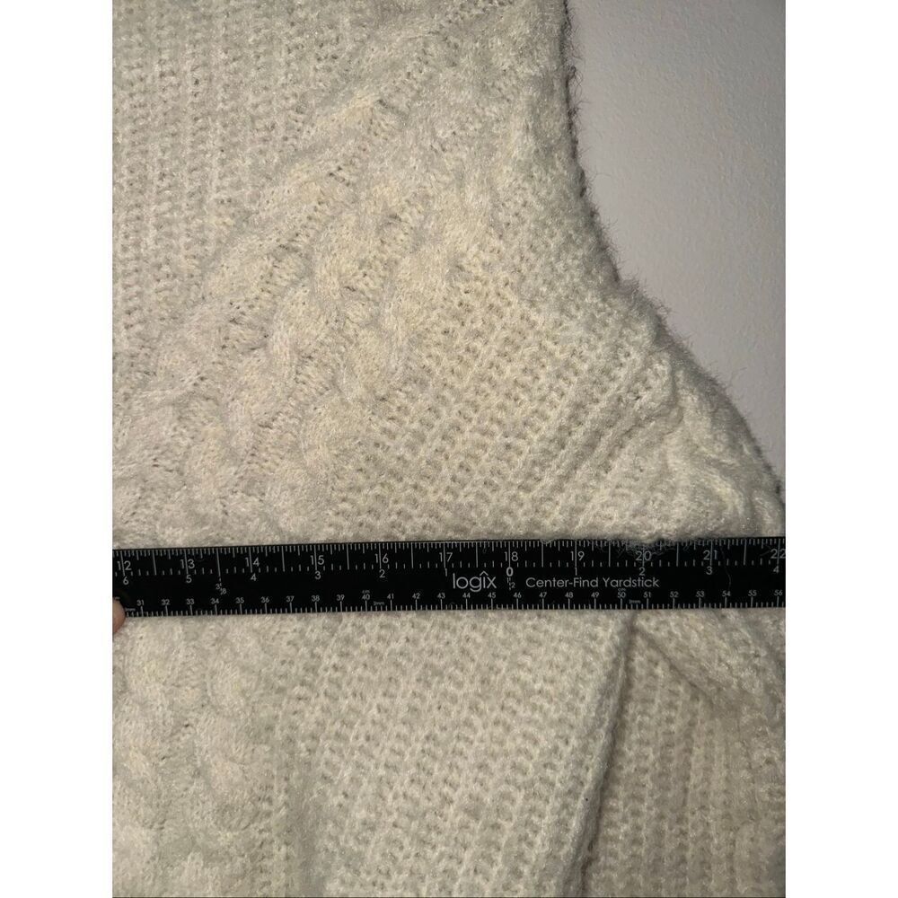 Universal Thread Women’s Medium Cream Cable Knit … - image 5